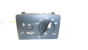 FARO ANTINIEBLA FORD TRANSIT MK7 SWTICH AUTOMÁTICO 4M5T-13A024-DA 2007-2014 - Imagen 1 de 1