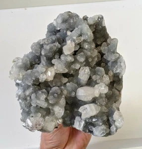 Chalcedony with Apophyllite crystals specimen Mineral/Crystal 150x150mm  - Foto 1 di 7