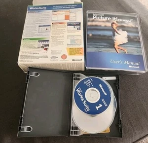 Microsoft Works Suite 2005 Home PC on 5 CD ROM discs Word, Money XP, Product Key - Picture 1 of 6