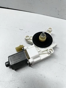 2011-2014 Chrysler 200 Sedan Window Motor PASSENGER REAR  Side Right RH OEM T31 - Picture 1 of 5