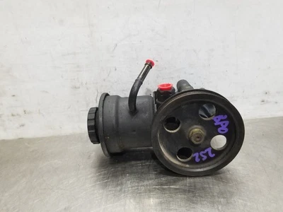 Toyota 4runner SR5 1998 98 2,7 L bomba de dirección asistida Foto 1 de 4