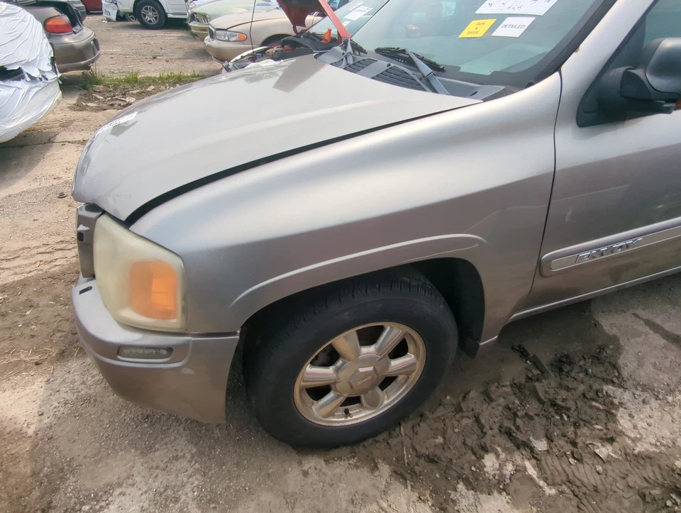 Guardabarros conductor GMC Envoy 2002-2009 XISRF Foto 1 de 1