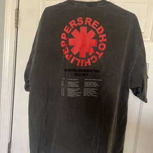 Red Hot Chili Peppers Shirt 2025 Tour Authentic XXL 2XL - Bild 1 von 3
