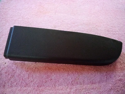 Almohadilla de reposabrazos de puerta trasera lado pasajero derecho Mercury Mariner 2008 Foto 1 de 3