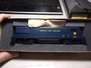 HO Train Engine NorFolk Western U288 GE-81903. Athearn Original Box - Picture 1 of 22