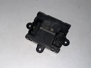 Unidad de módulo de control de puerta trasera izquierda Jaguar XE 2017-2019 OEM - Imagen 1 de 12