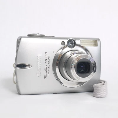 Câmera Digital Canon PowerShot SD550 7.1MP Com Carregador, Cartão SD, Caixa, + Mais - Imagem 1 de 4