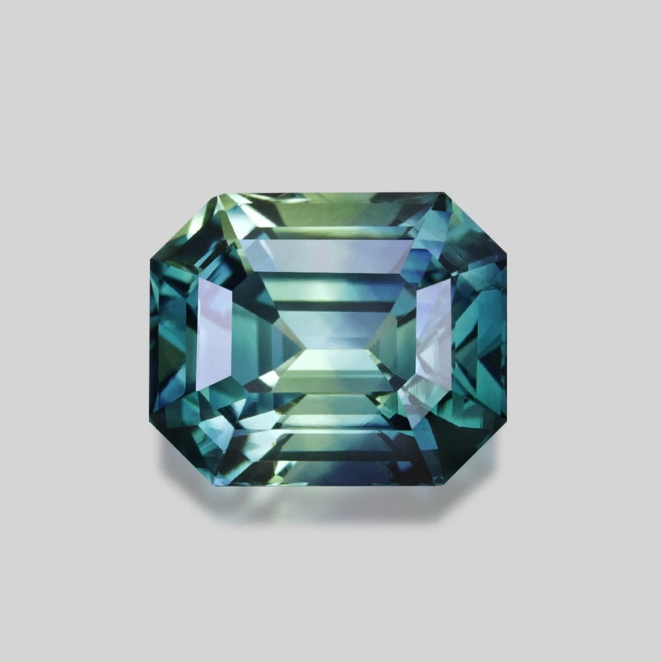 PRECIOSO ZAFIRO VERDE AZULADO VERDE AZULADO VERDE AZULADO VERDE AZULADO CORTE ESMERALDA 1,32 quilates Foto 1 de 1