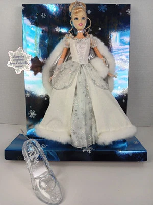 Muñeca Disney's Cinderella Holiday Princess Edición Especial Mattel 2004 Foto 1 de 4