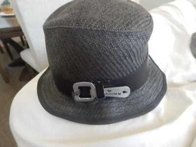 PETER GRIMM ABRIDOR DE BOTELLAS FEDORA DE PAJA TEJIDA RIBETE DE CUERO GRIS, SE ADAPTA A TODOS Foto 1 de 4