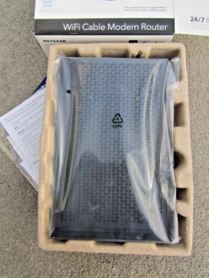 netgear ac1750 wifi cable modem router c6300 - Image 1 of 4