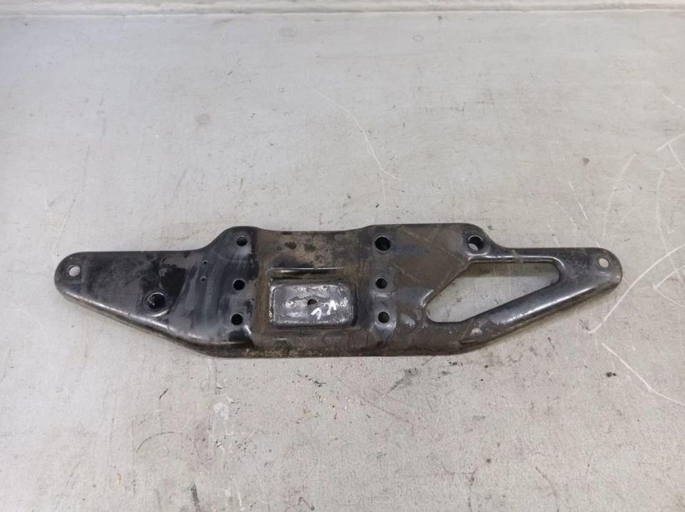 VW CRAFTER 30-50 BOX (2E) 2.5 TDI Front Axle Carrier A9063310826 Front Left - Image 1 of 4