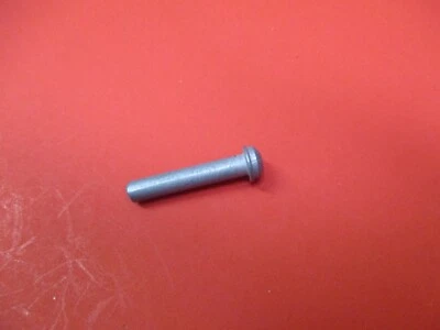 1/16 SCALE AIR CLEANER  - TOY TRACTOR PART - Image 1 of 2