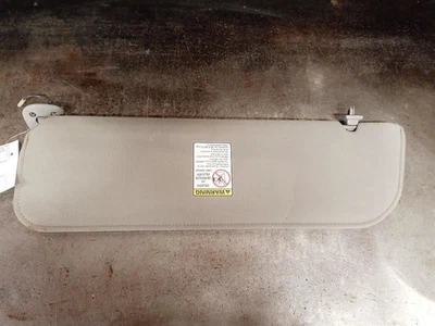 Parasol derecho pasajero Ford E350SD 2001 8417415 Foto 1 de 4