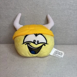 Disney Club Penguin 2011 Puffle Amarillo Vikingo Sombrero 5" Peluche Juguete - Imagen 1 de 6