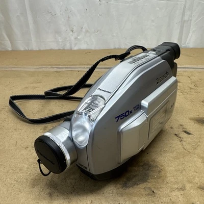 PANASONIC PhotoShot Digital PalmCorder PV-L453D Untested Needs Battery & Charger - Image 1 of 4