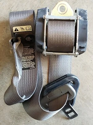 07 08 09 10 2007 CHRYSLER SEBRING SEDÁN CINTURÓN SEGURIDAD TRASERO IZQUIERDO RETRACTOR GRIS  Foto 1 de 3