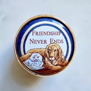 Staffordshire Hand Enameled English Dog & Cat Friendship Never Ends Trinket Box - Picture 1 of 7
