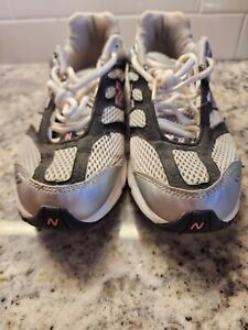 New Balance 643 Running Shoes Women Size 8 Athletic Shoe Pink Silver W643BP
