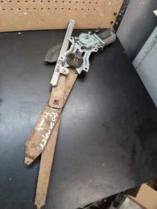 1992-1996 BUICK ROADMASTER ESTATE WAGON  Front Right Window Regulator - Picture 1 of 6