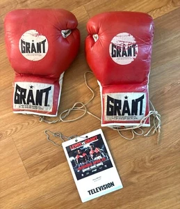 Vintage Lewis Vs Grant Press Pass w/Prop Boxing Gloves Madison Square Garden - Picture 1 of 3