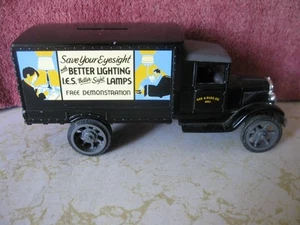 VINTAGE ERTL 1931 HAWKEYE NO, 2901 GAS AND ELECTRIC CO. 691 COIN BANK - Picture 1 of 5