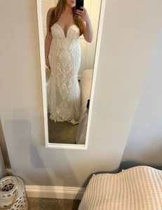 New Oleg Cassini beaded scroll and lace mermaid wedding dress - Size UK 16-18 - Picture 1 of 14