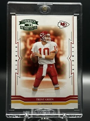 2005 Trent Green Donruss Throwback #74 Threads KC Chiefs Atomic Card #104/175 - Image 1 of 4