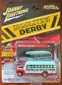 Johnny Lightning Demolition Derby 1956 Chevy Schulbus School of Heavy Metal - Bild 1 von 1