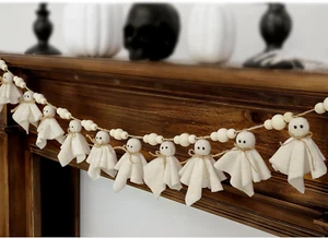 7 Ft Ghosts Wooden Halloween Decor - Picture 1 of 6