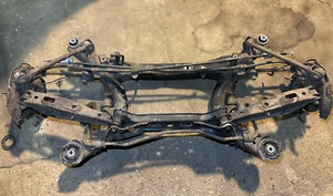99-05 LEXUS IS200 REAR SUBFRAME AXLE + ARMS HUBS SPORT MANUAL FIT AUTO - Picture 1 of 12