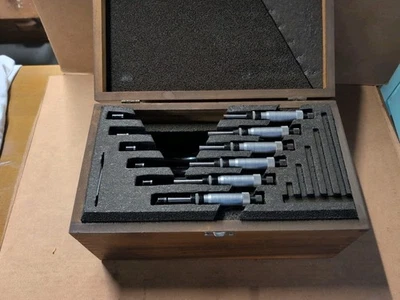 Starrett, No. 436, Juego completo de micrómetros exteriores de 0-6", con estuche Foto 1 de 4