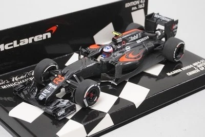 1:43 MINICHAMPS 530164322 McLaren Honda MP4-31 2016 #22 model car - Image 1 of 4