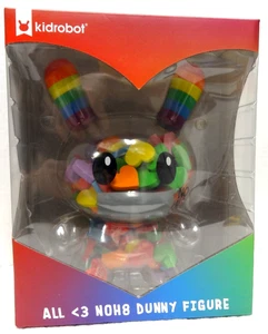 KIDROBOT NOH8 "ALL LOVE NOH8" 8" RAINBOW CLEAR SHELL DUNNY GEFÜLLT MIT HERZEN! - Bild 1 von 9