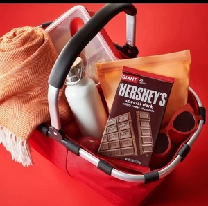 HERSHEY'S DARK CHOCOLATE GIANT BAR( 12) 7.56 Ozs LIMITED VALUE THE CHEAPEST - Picture 1 of 8