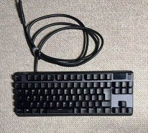 SteelSeries Apex 7 TKL Red Switch Gaming Keyboard Tested - Picture 1 of 6
