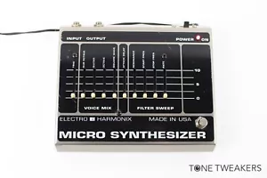 Electro-Harmonix Micro Sintetizzatore Effetti Pedale Chitarra VINTAGE SYNTH DEALER - Foto 1 di 7