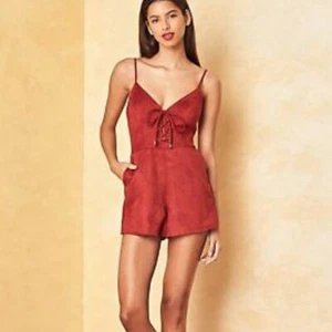 Lovers + Friends S NWT Faux Suede Shorts Romper Jumpsuit Playsuit Lynn Burgundy - Picture 1 of 12