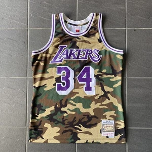 Camiseta deportiva Mitchell & Ness Los Angeles Lakers 1996-97 Shaq O'Neal CAMO Swingman L - Imagen 1 de 12
