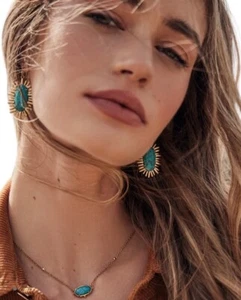 Collar Colgante Oro Vintage Rosa Amarilla POR KENDRA SCOTT Barroco Elisa - Imagen 1 de 5