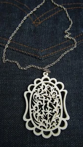 Asian Chinese Carved Design 2.5" Pendant on 22" Chain Necklace Very Pretty - Picture 1 of 9