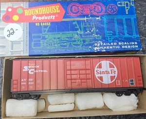 ROUNDHOUSE, ATSF FREIGHT CAR, NEW, HO SCALE, SOLD AS PICTURED - Picture 1 of 1