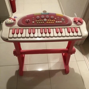 Hello Kitty Keyboard Pink Piano - Picture 1 of 2
