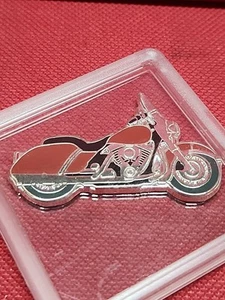2007 REPUBLIC OF SOMALIA ONE DOLLAR COLORIZED COIN Motorcycle SHAPE In Case Red+ - Picture 1 of 7