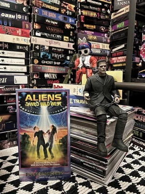 New /Sealed Aliens In The Wild VHS Tape 1999 Sci-fi Pulsepounders HTF RARE OOP - Image 1 of 4