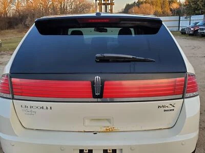Puerta levadiza trasera (tinte AS3) (elevación eléctrica) (costura inferior oxidada) Lincoln MKX 2007-2010 Foto 1 de 4