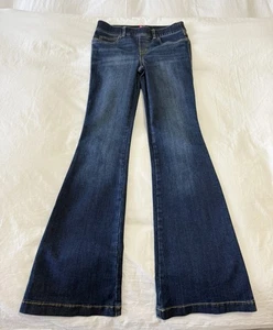 Spanx | Damen Small Petite (31,5” Schrittlänge) | Flare Leg Pull On Jeans Shapewear - Bild 1 von 8