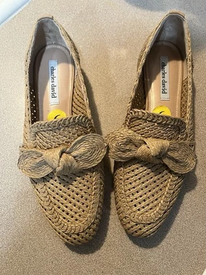 Charles David Ladies Size 9M FINITE Waterproof Raffia Loafer Tan  NWT - Image 1 of 4