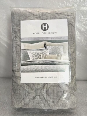 Almohada estándar Hotel Collection Connection 1-Sham 28" x 20" gris Foto 1 de 2