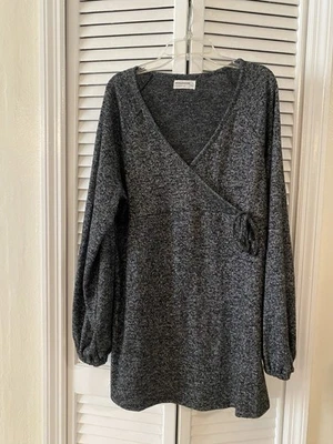 Maurices Maternity Womens long sleeve Charcoal Grey Black top Sz XL Cozy Casual - Image 1 of 4